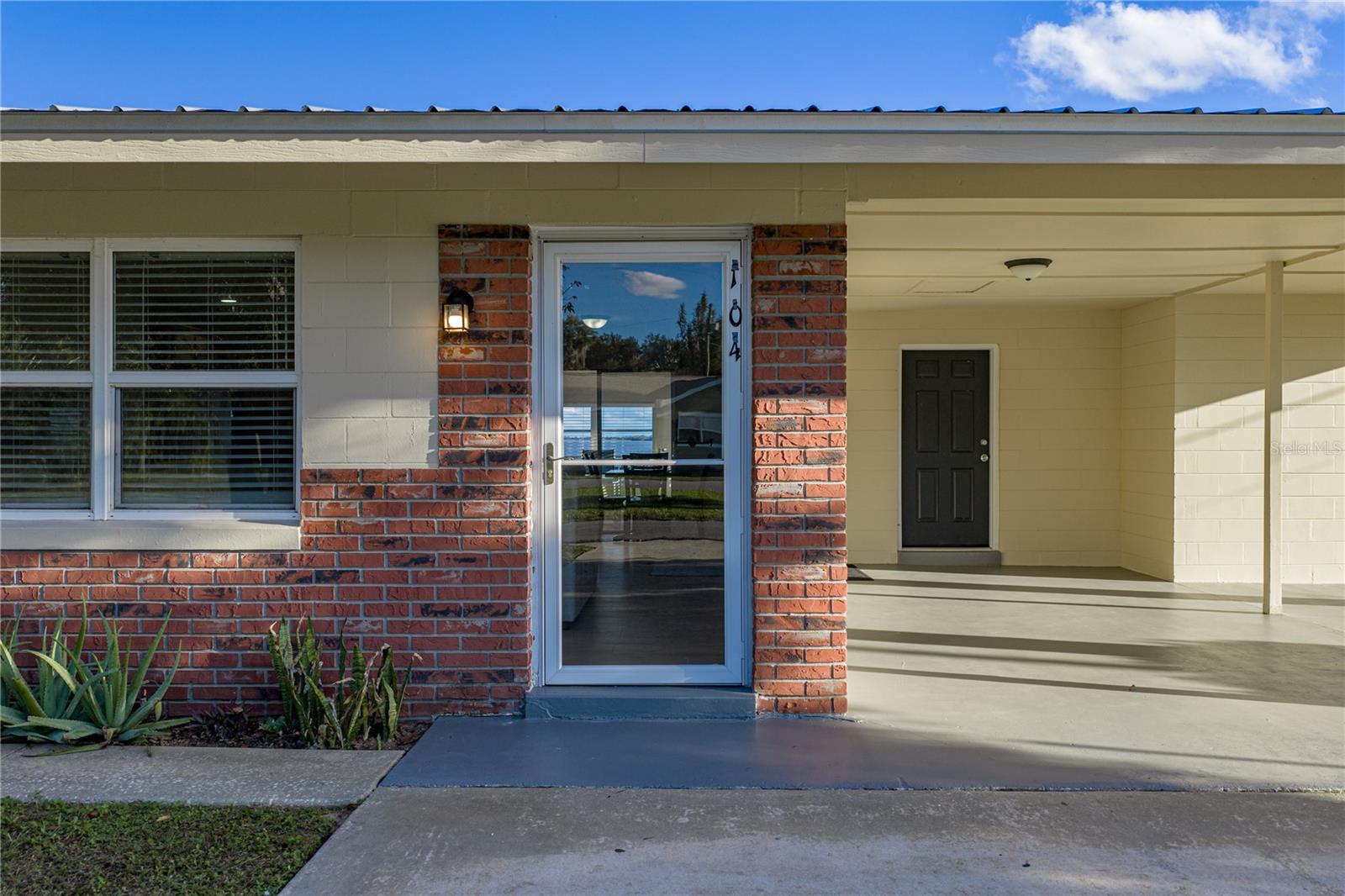 Image 2 of 51 For 104 Lake Reedy Boulevard