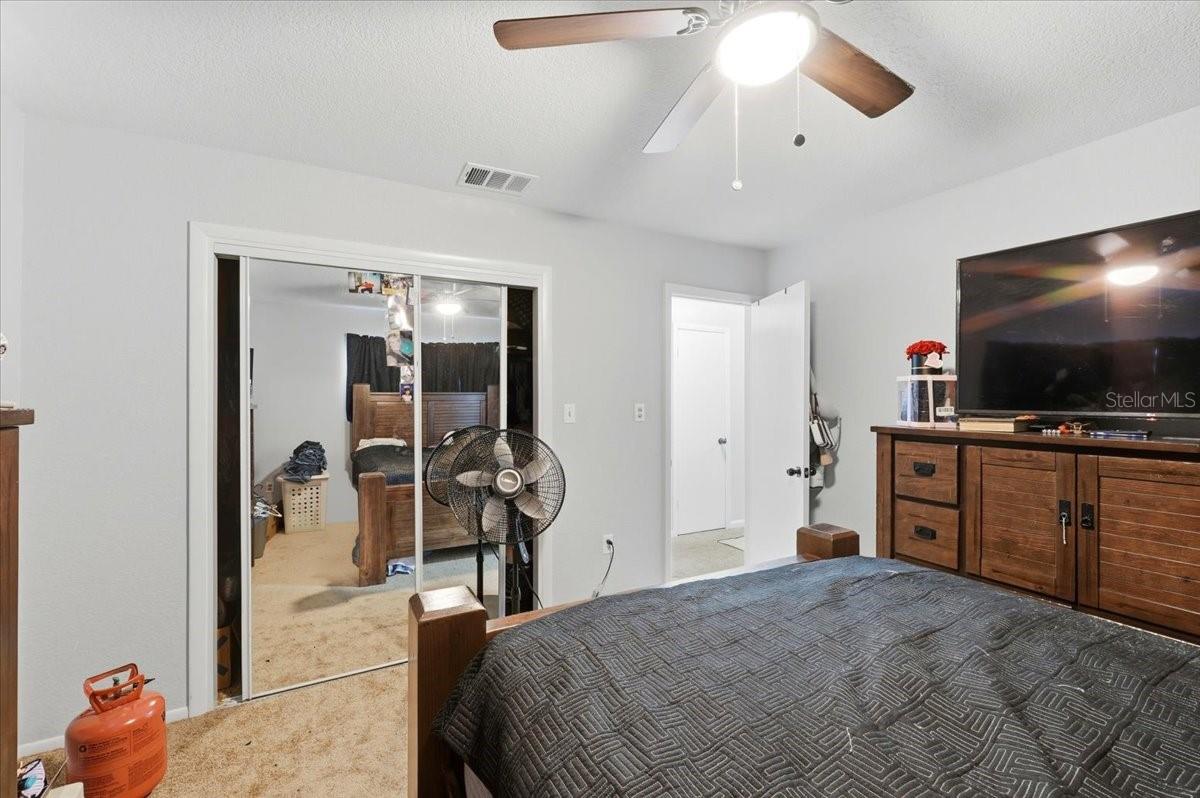 Image 12 of 25 For 54 Gardner Avenue