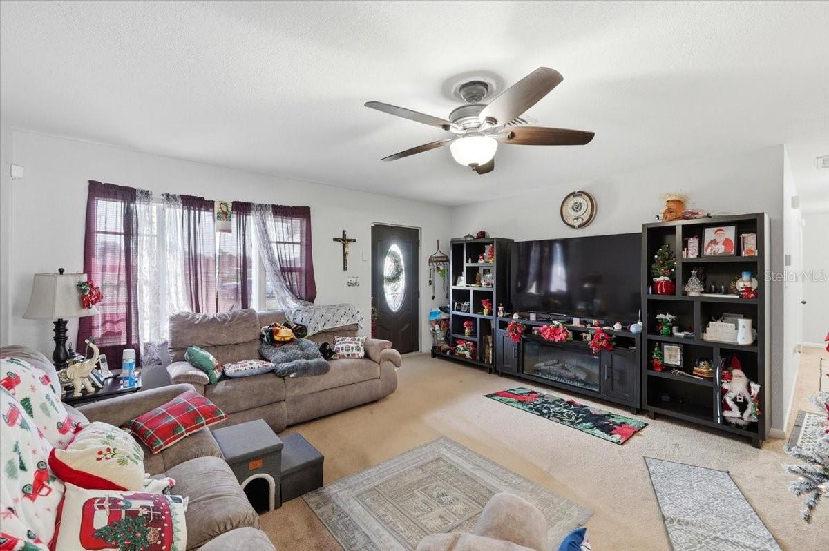 Image 3 of 25 For 54 Gardner Avenue