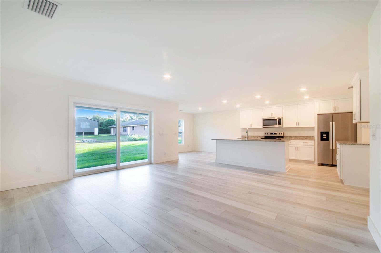 Image 10 of 31 For 500 9th Street Ne