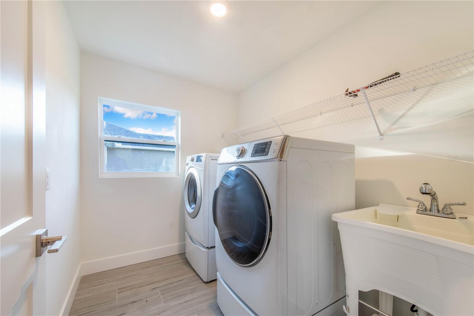 Image 18 of 31 For 500 9th Street Ne