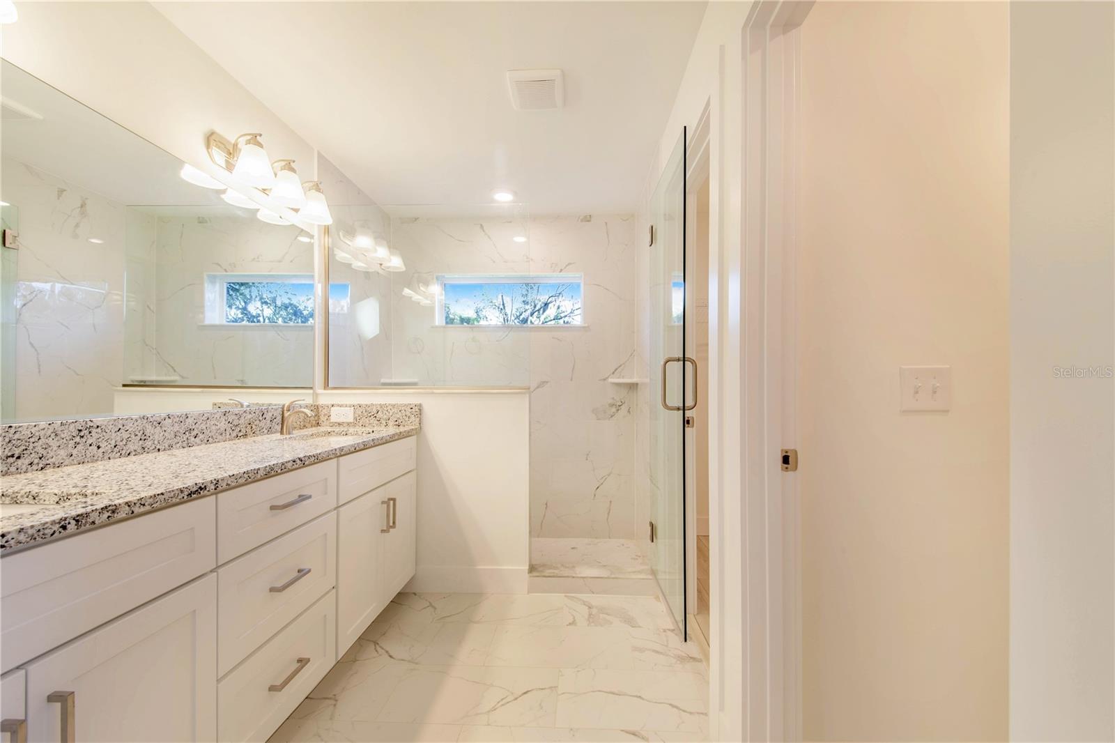 Image 20 of 31 For 500 9th Street Ne