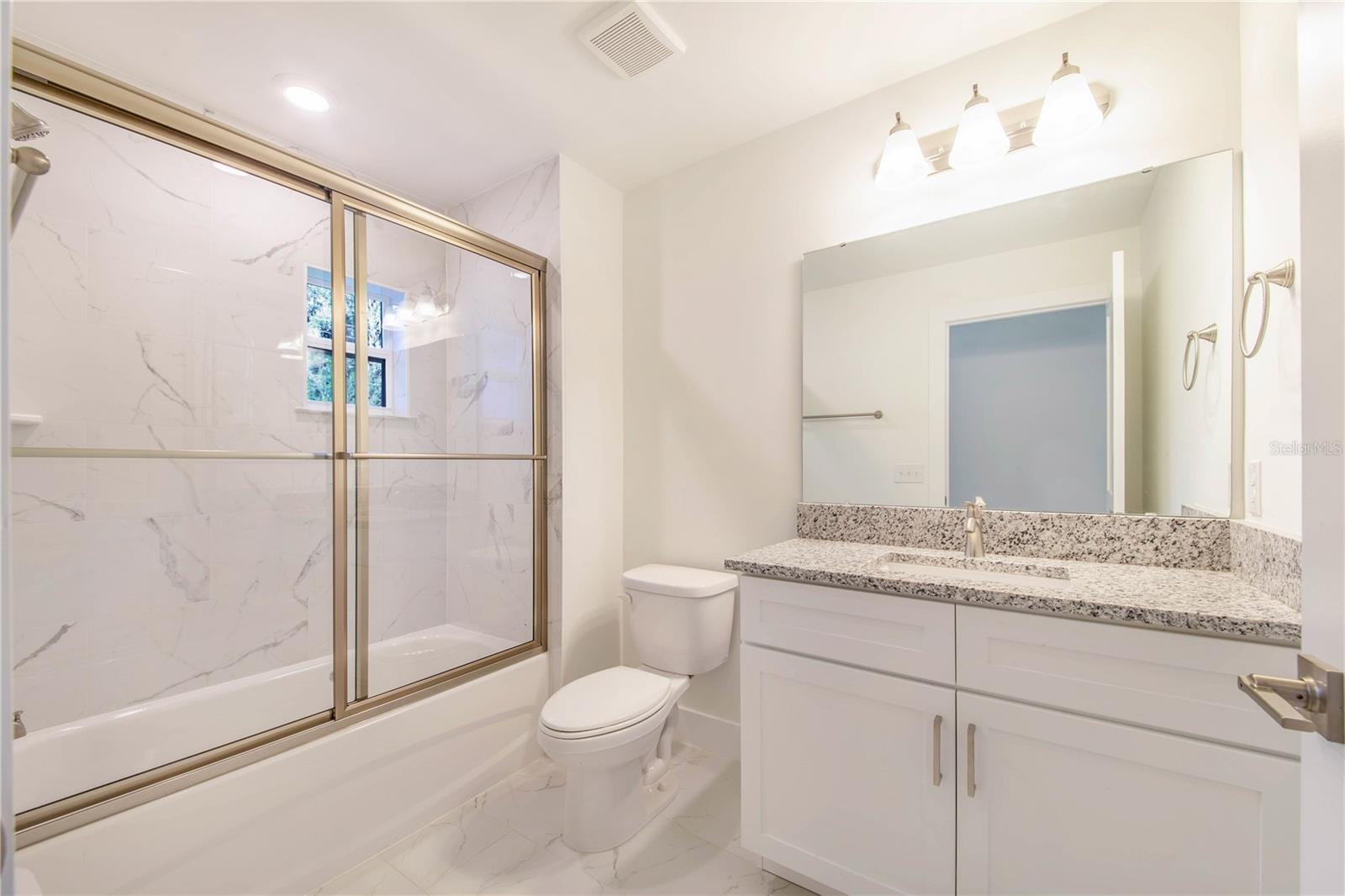 Image 26 of 31 For 500 9th Street Ne