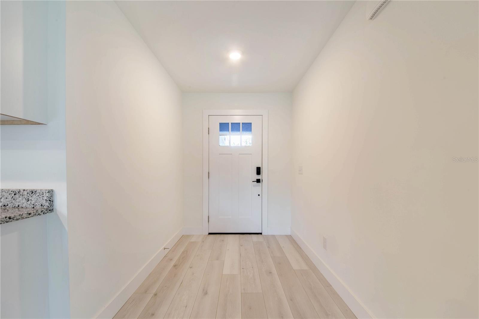 Image 8 of 31 For 500 9th Street Ne