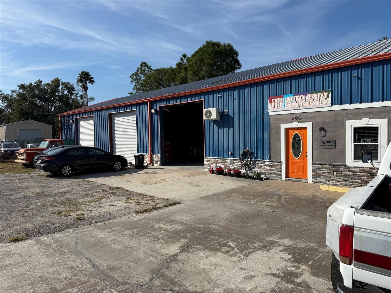 Image 2 of 9 For 206 Stewart Street