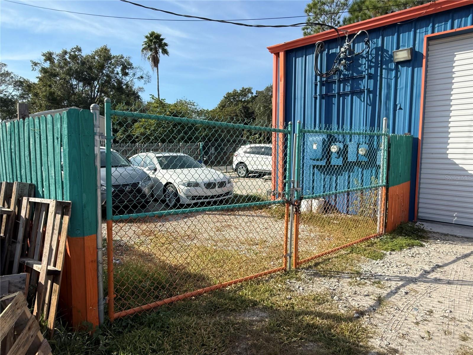 Image 4 of 9 For 206 Stewart Street