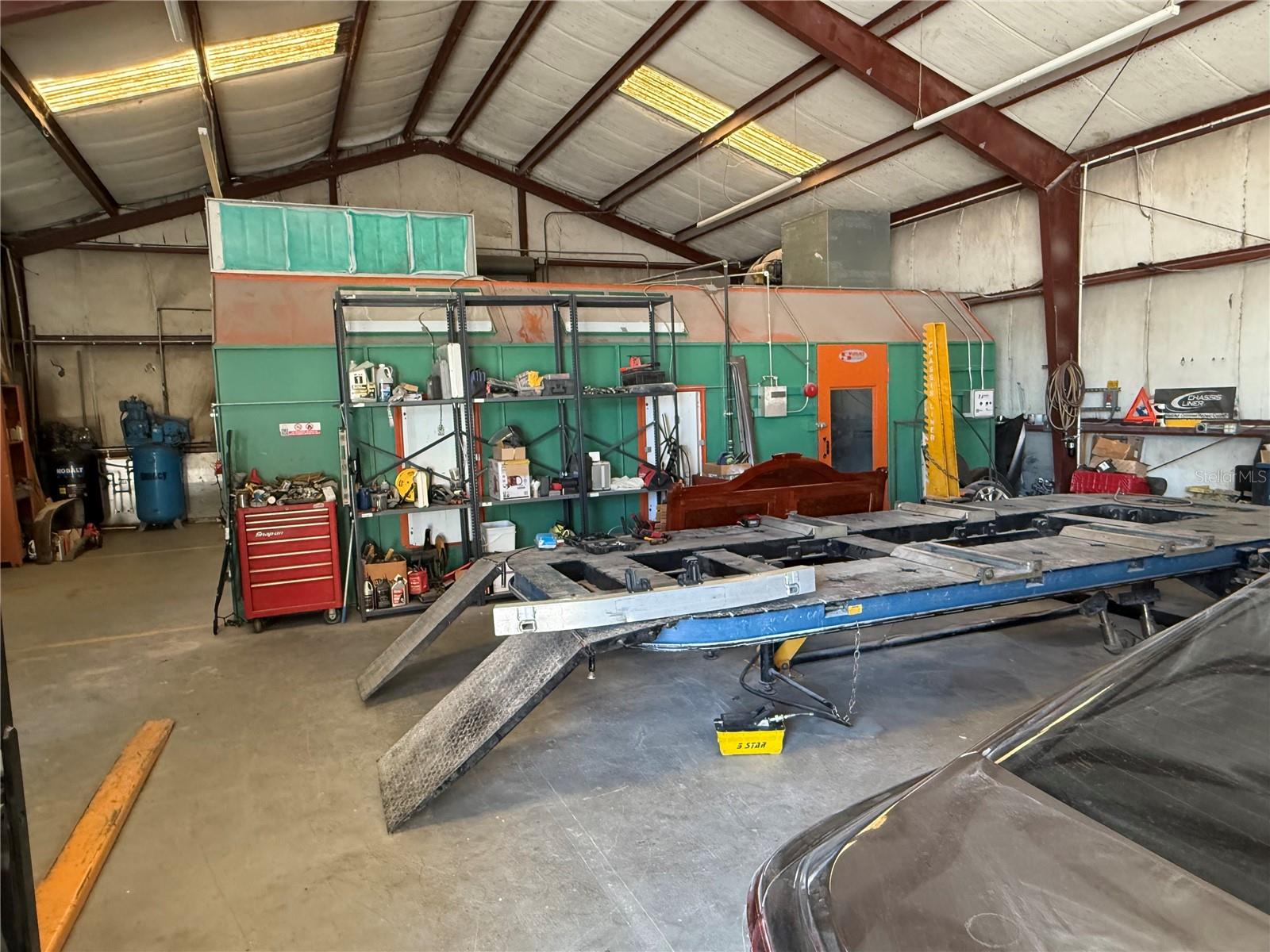 Image 8 of 9 For 206 Stewart Street