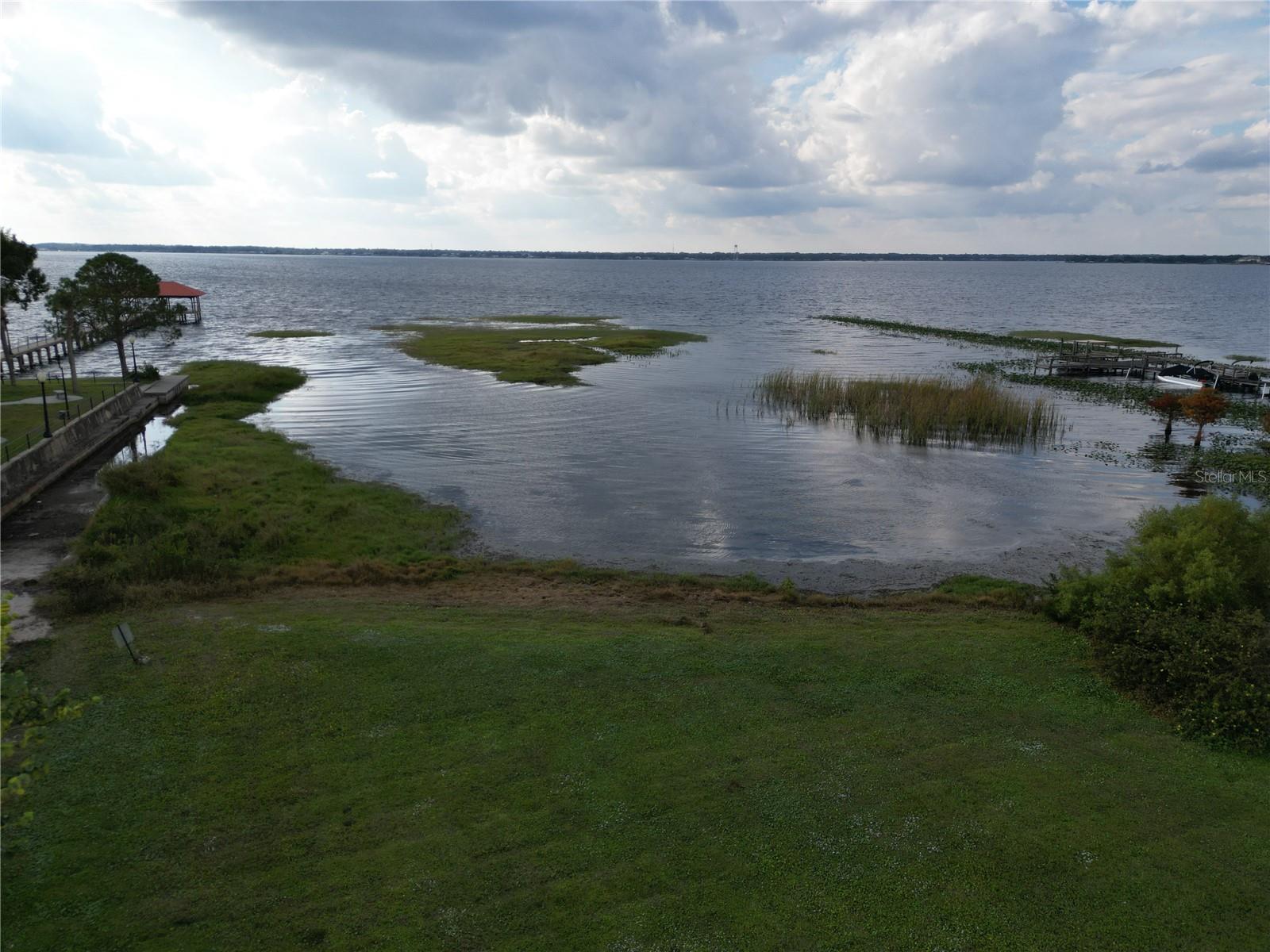 Image 27 of 29 For 2111 Lakeview Drive 3c