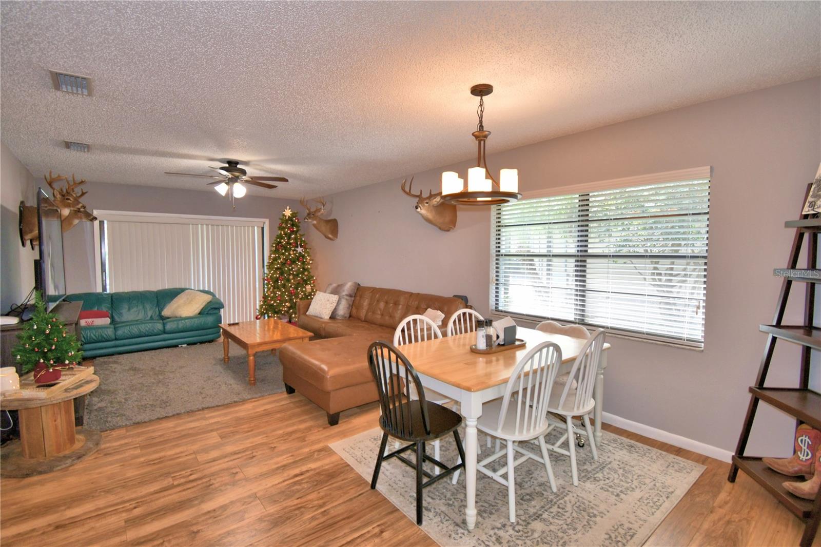 Image 10 of 49 For 469 Muirfield Court