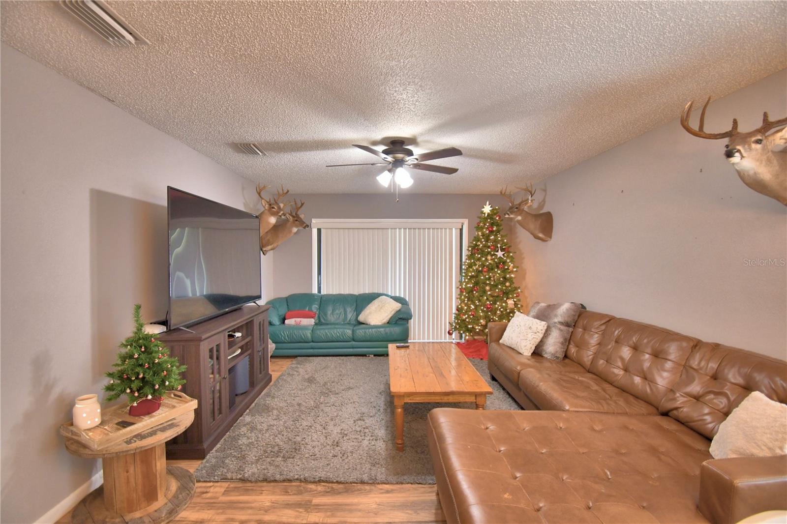 Image 17 of 49 For 469 Muirfield Court