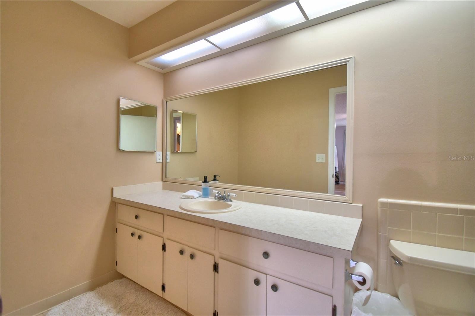 Image 23 of 49 For 469 Muirfield Court