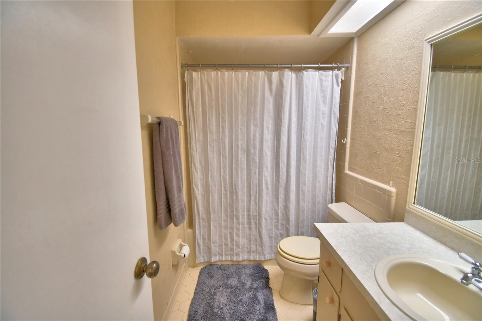 Image 25 of 49 For 469 Muirfield Court