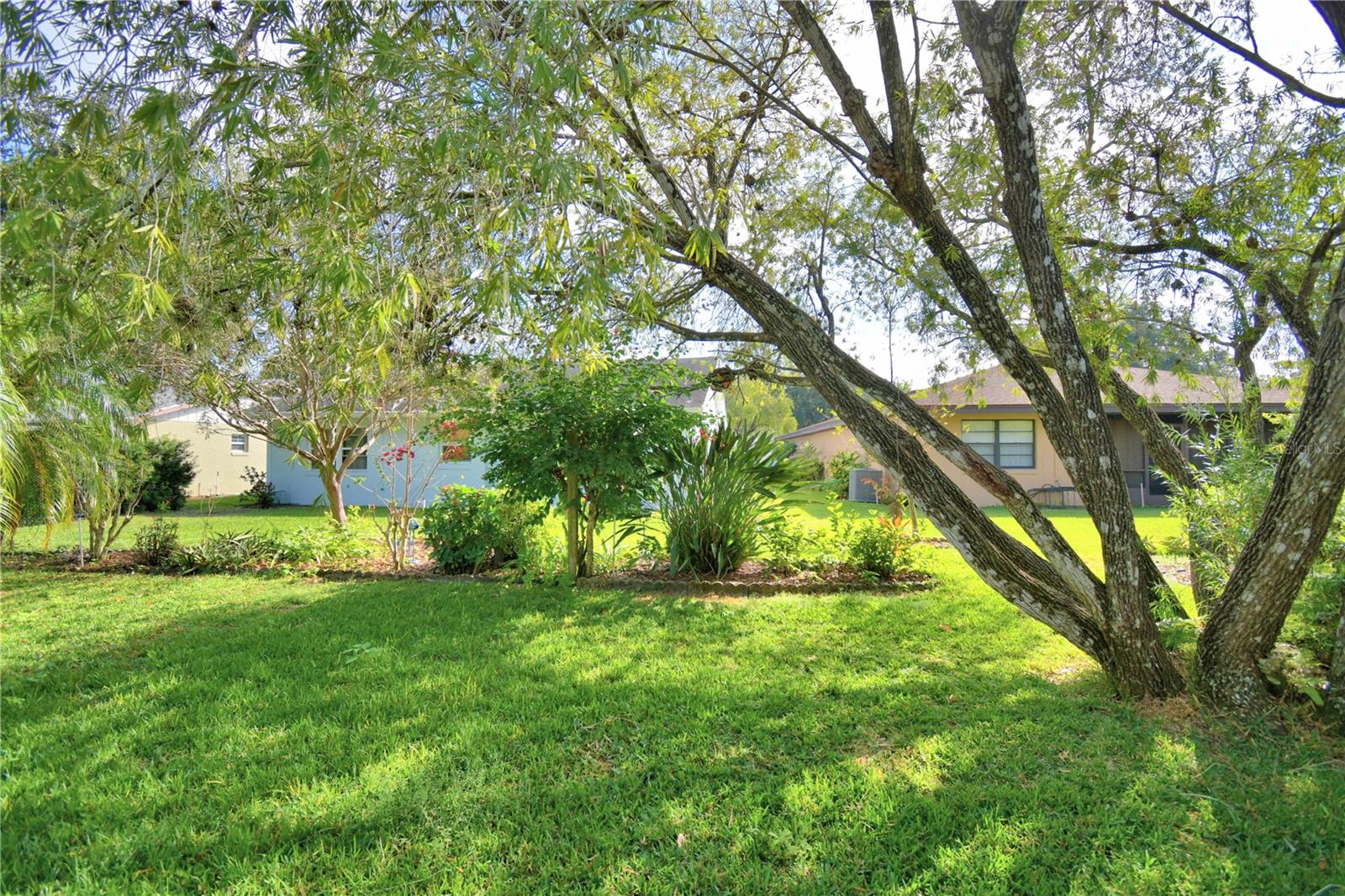 Image 39 of 49 For 469 Muirfield Court