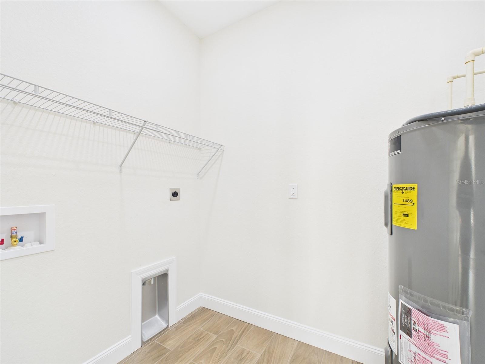 Image 12 of 31 For 4634 Navarre Avenue