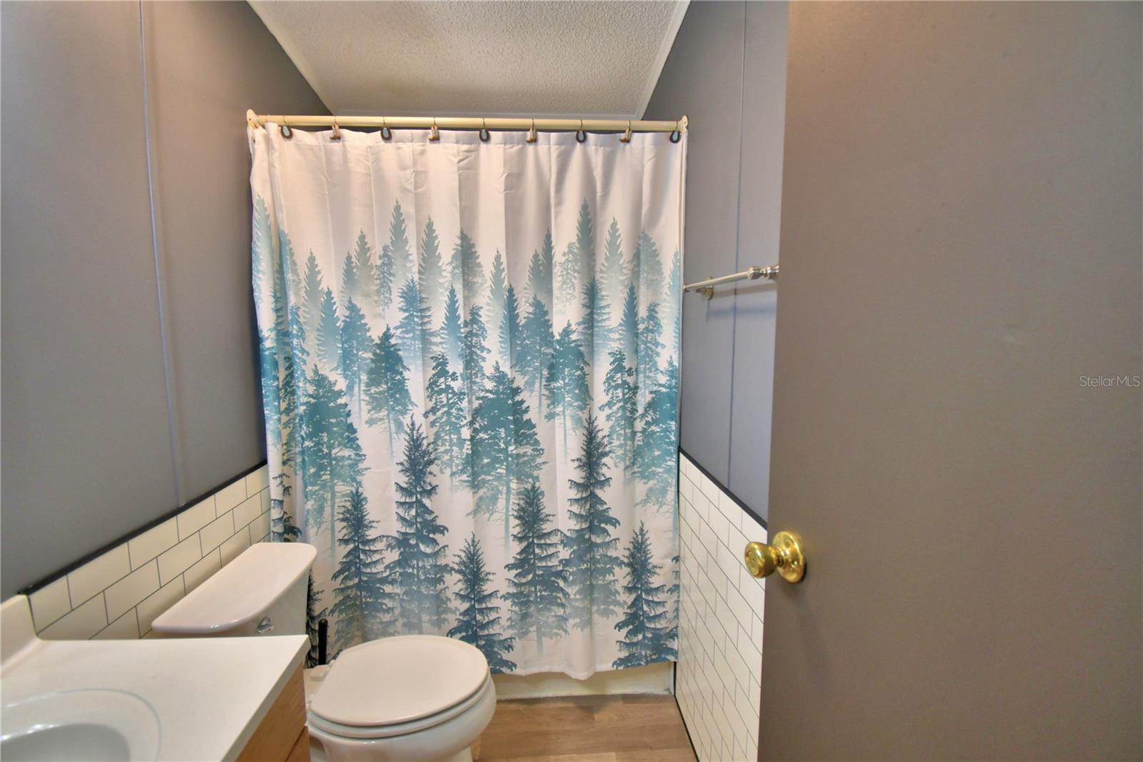 Image 23 of 48 For 1813 Pauline Drive