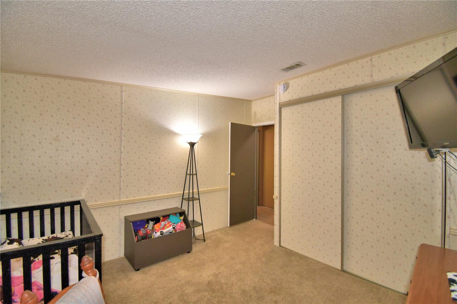 Image 28 of 48 For 1813 Pauline Drive