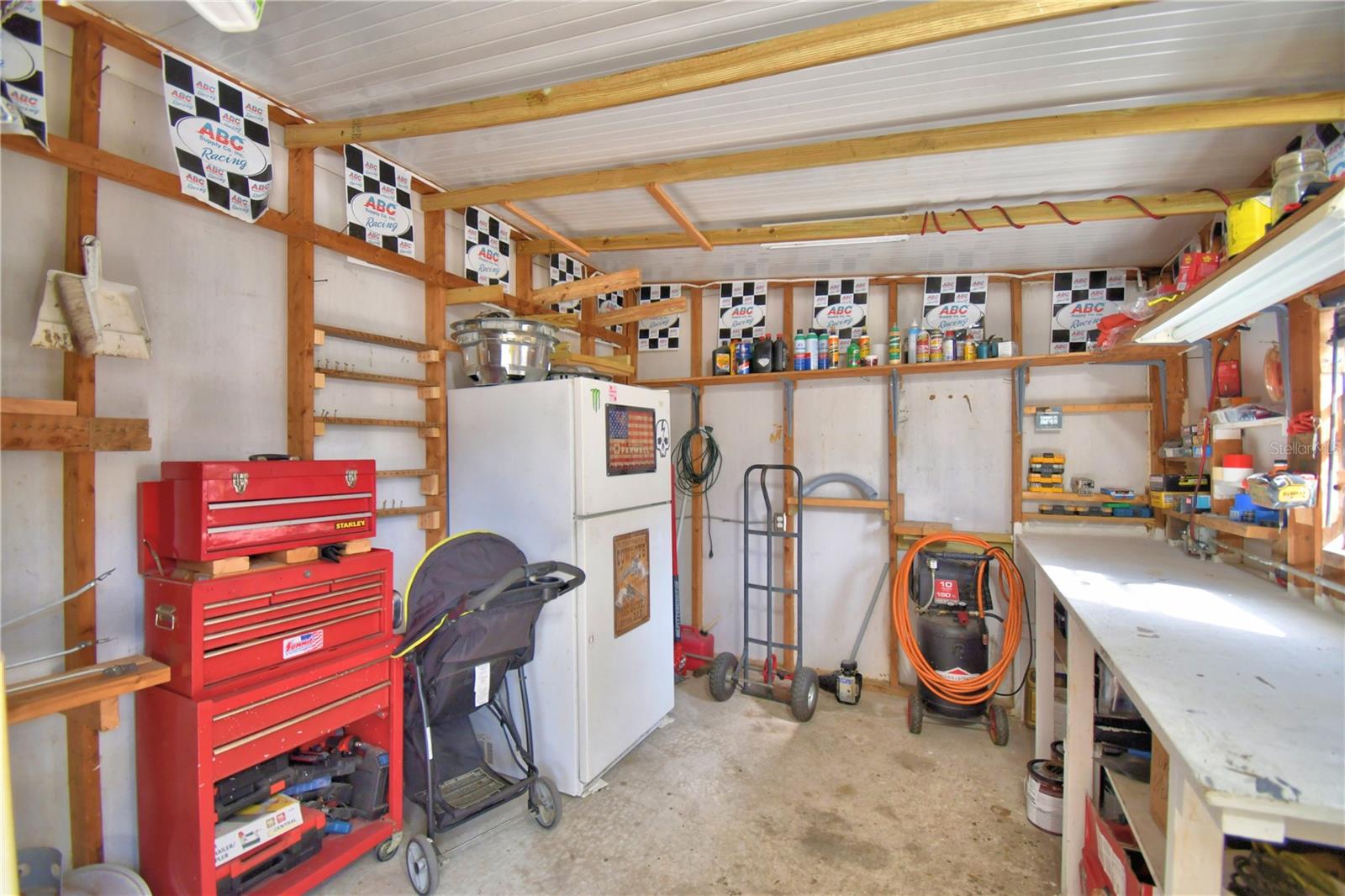 Image 40 of 48 For 1813 Pauline Drive