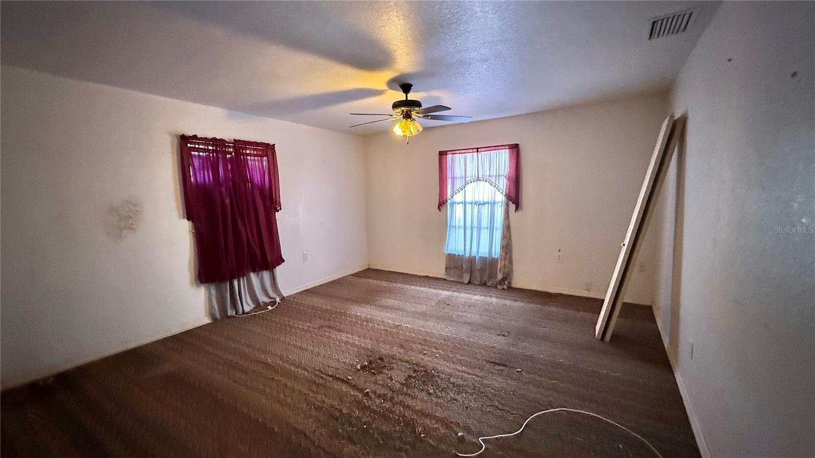 Image 28 of 38 For 1318 Temple Circle