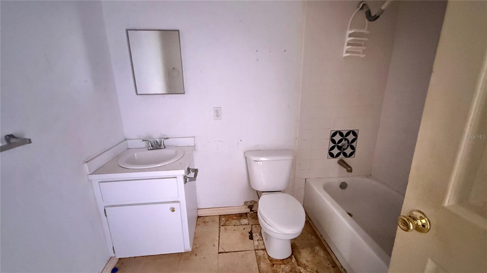 Image 37 of 38 For 1318 Temple Circle