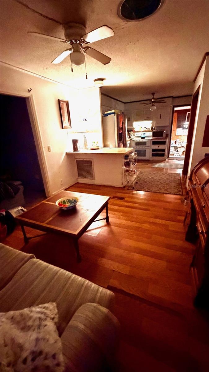 Image 11 of 57 For 25327 State Road 26