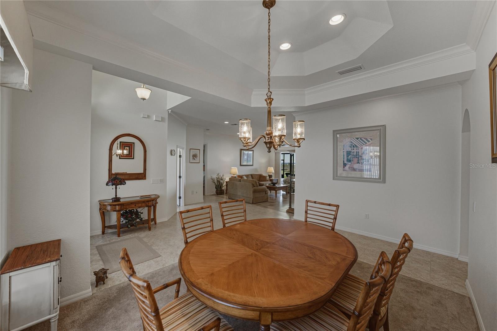 Image 17 of 100 For 4025 Sable Loop Drive