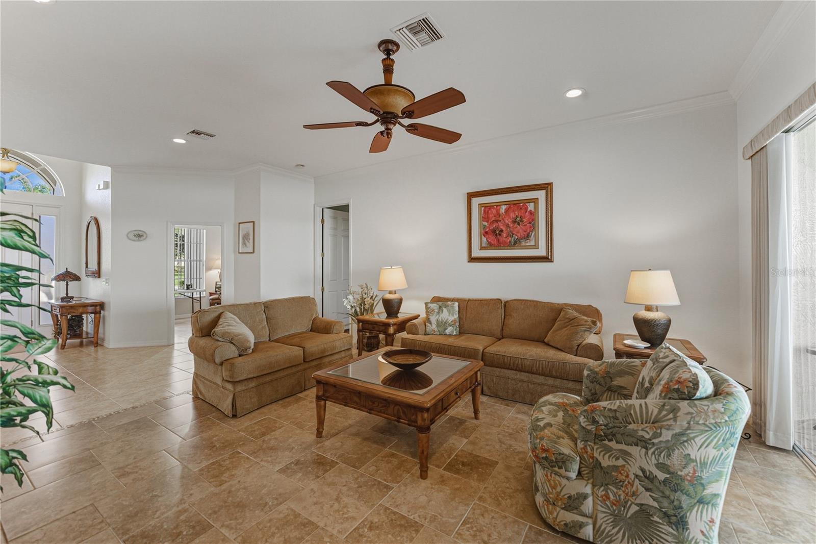 Image 23 of 100 For 4025 Sable Loop Drive