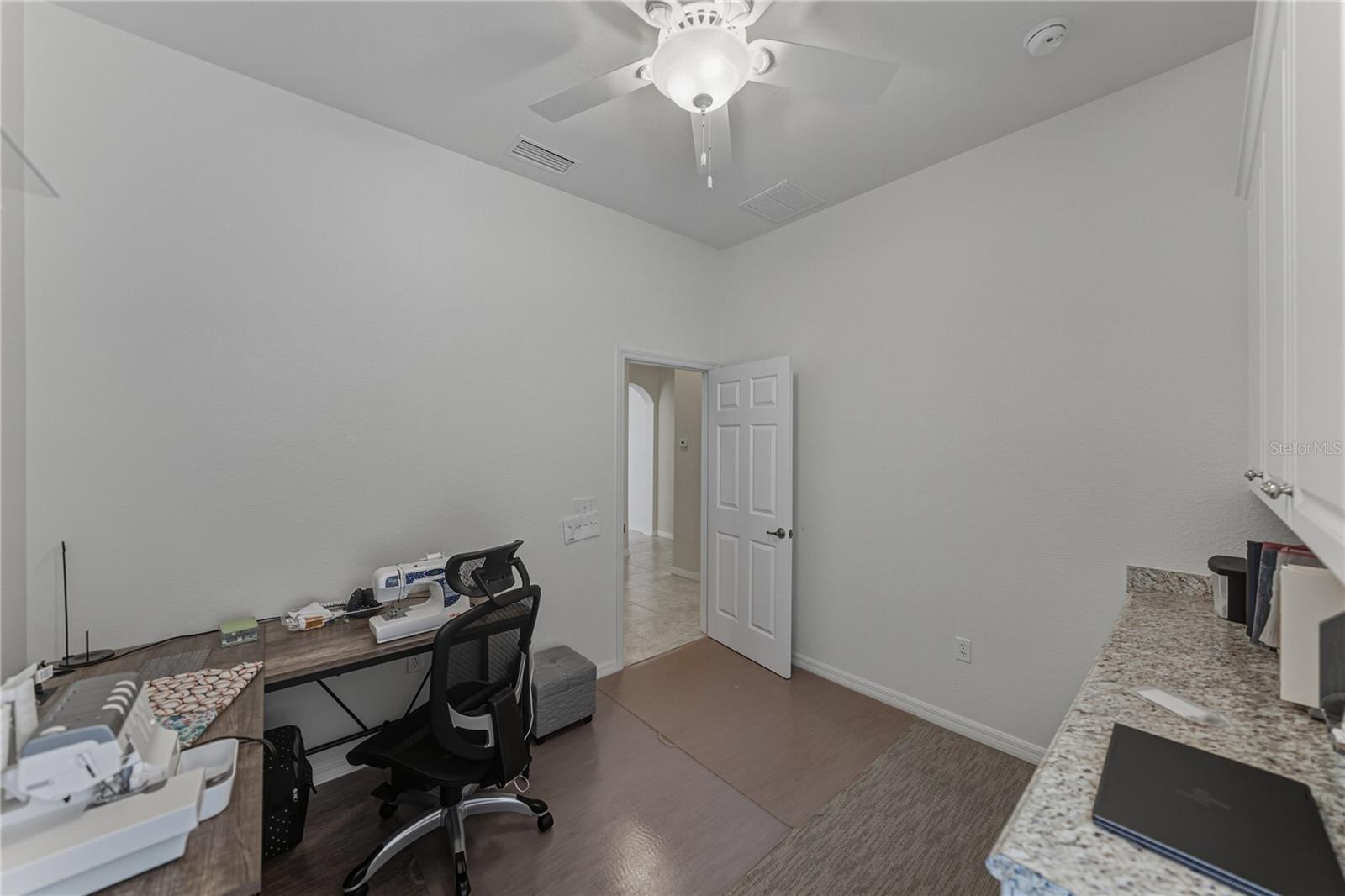 Image 65 of 100 For 4025 Sable Loop Drive