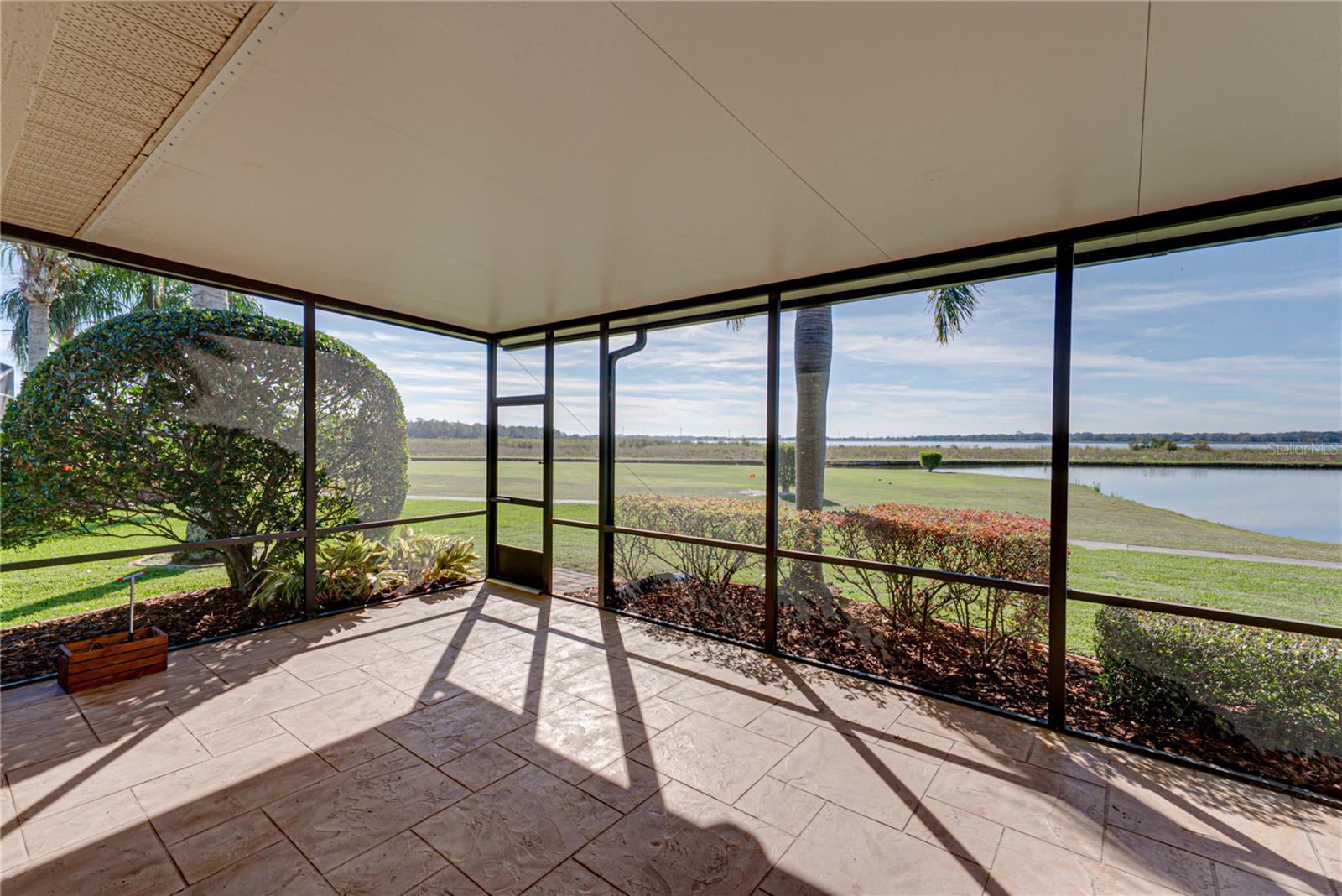 Image 75 of 100 For 4025 Sable Loop Drive