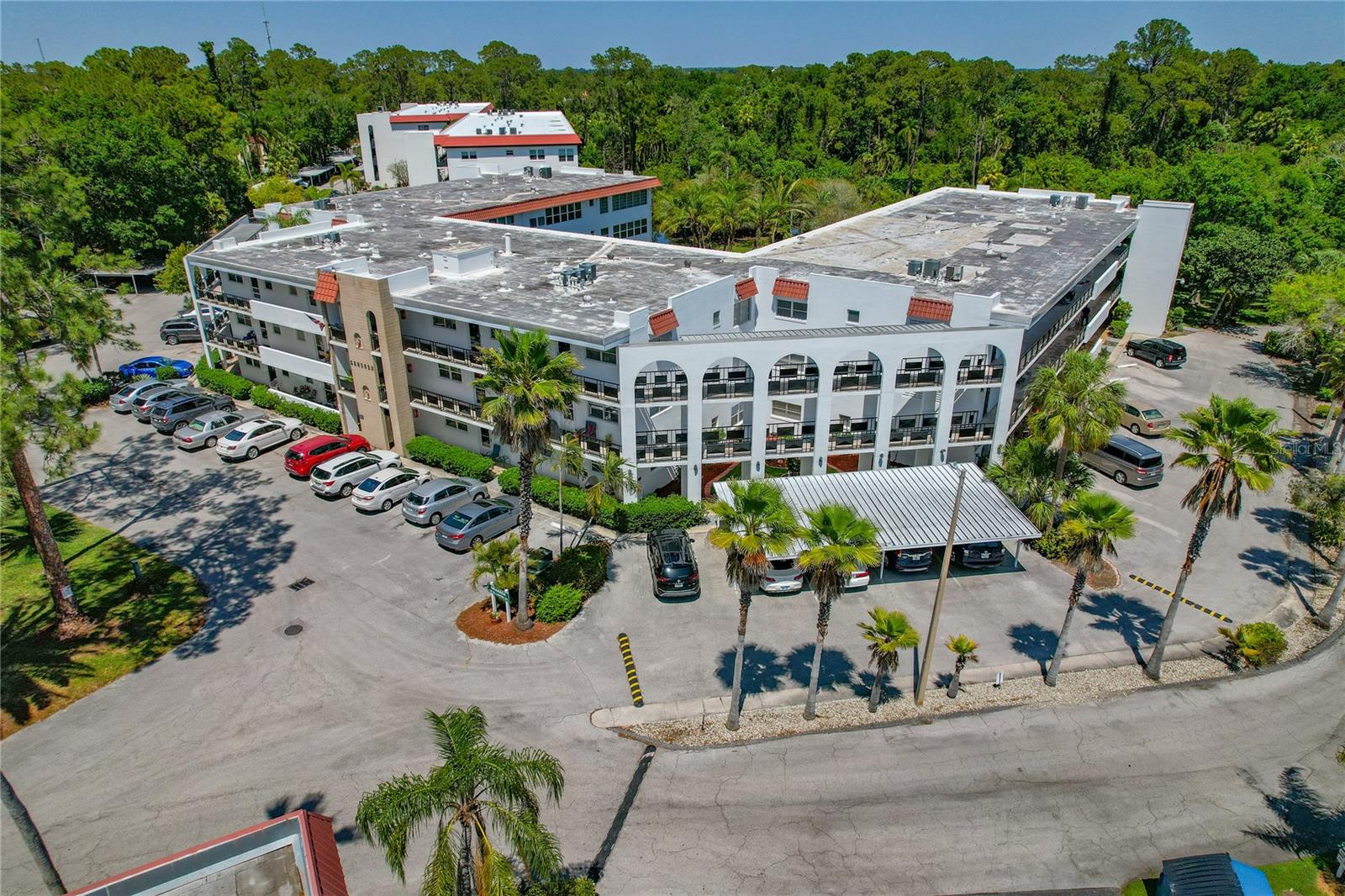 Image 43 of 48 For 100 El Camino Dr  309