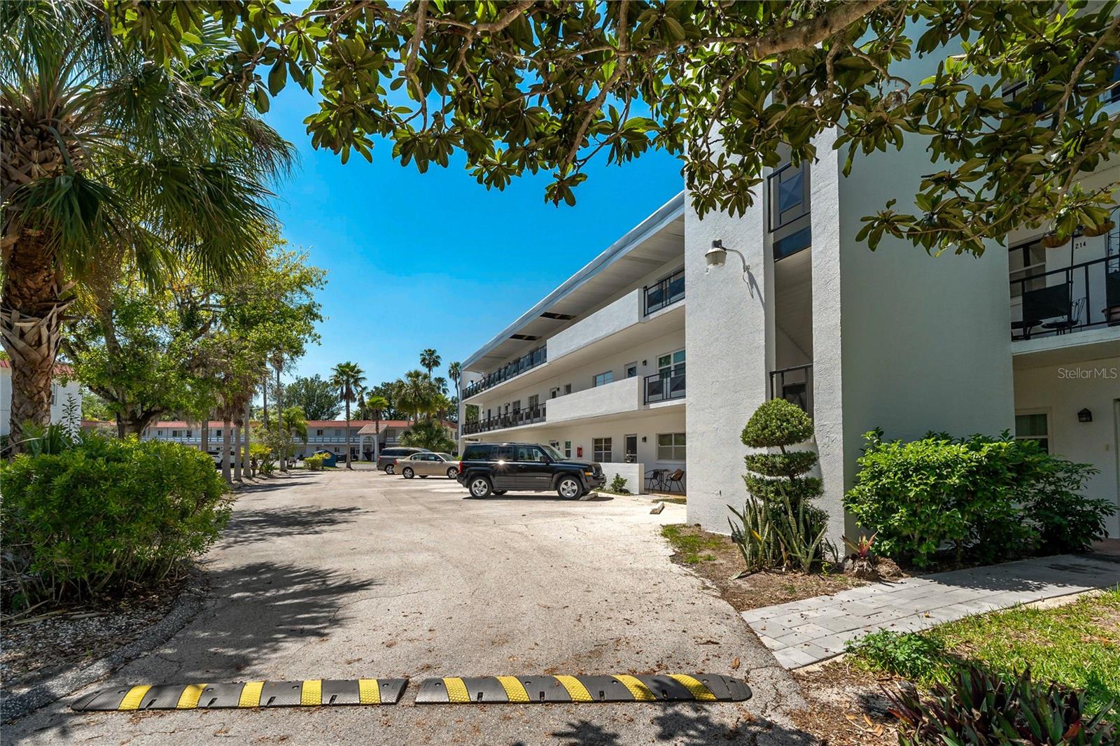 Image 48 of 48 For 100 El Camino Dr  309