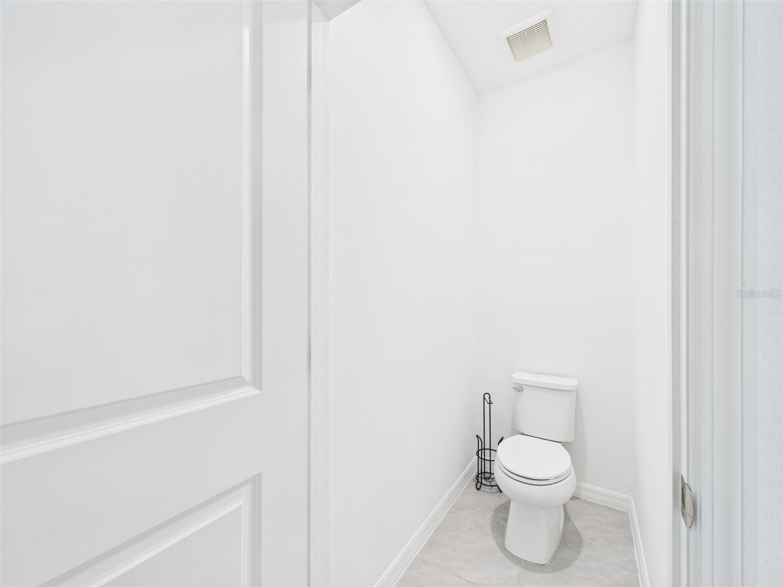 Image 36 of 49 For 2033 Emerald Springs Drive