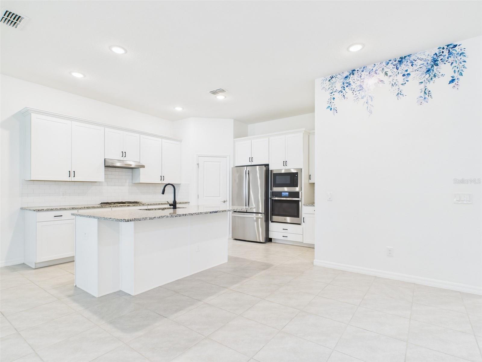 Image 6 of 49 For 2033 Emerald Springs Drive