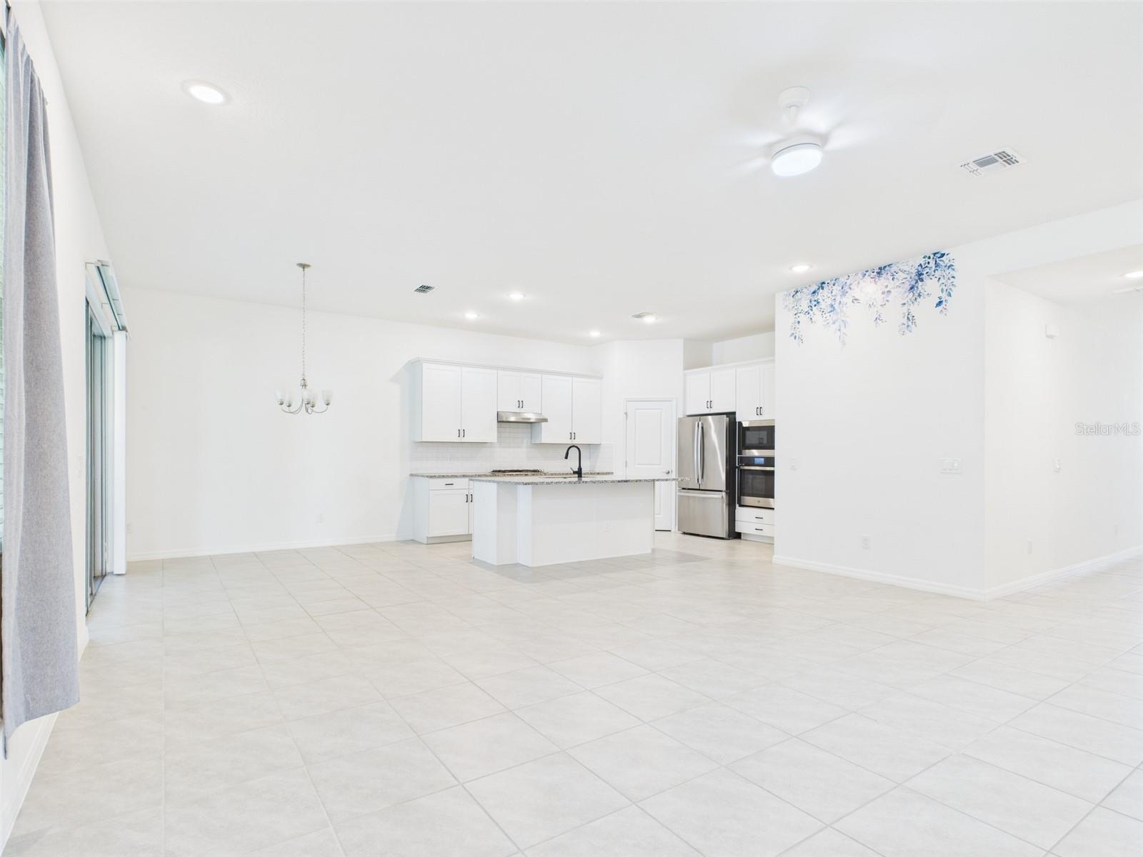 Image 7 of 49 For 2033 Emerald Springs Drive