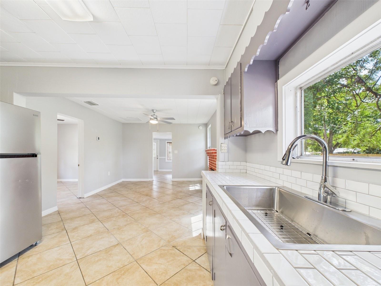 Image 15 of 84 For 348 Gordon Avenue