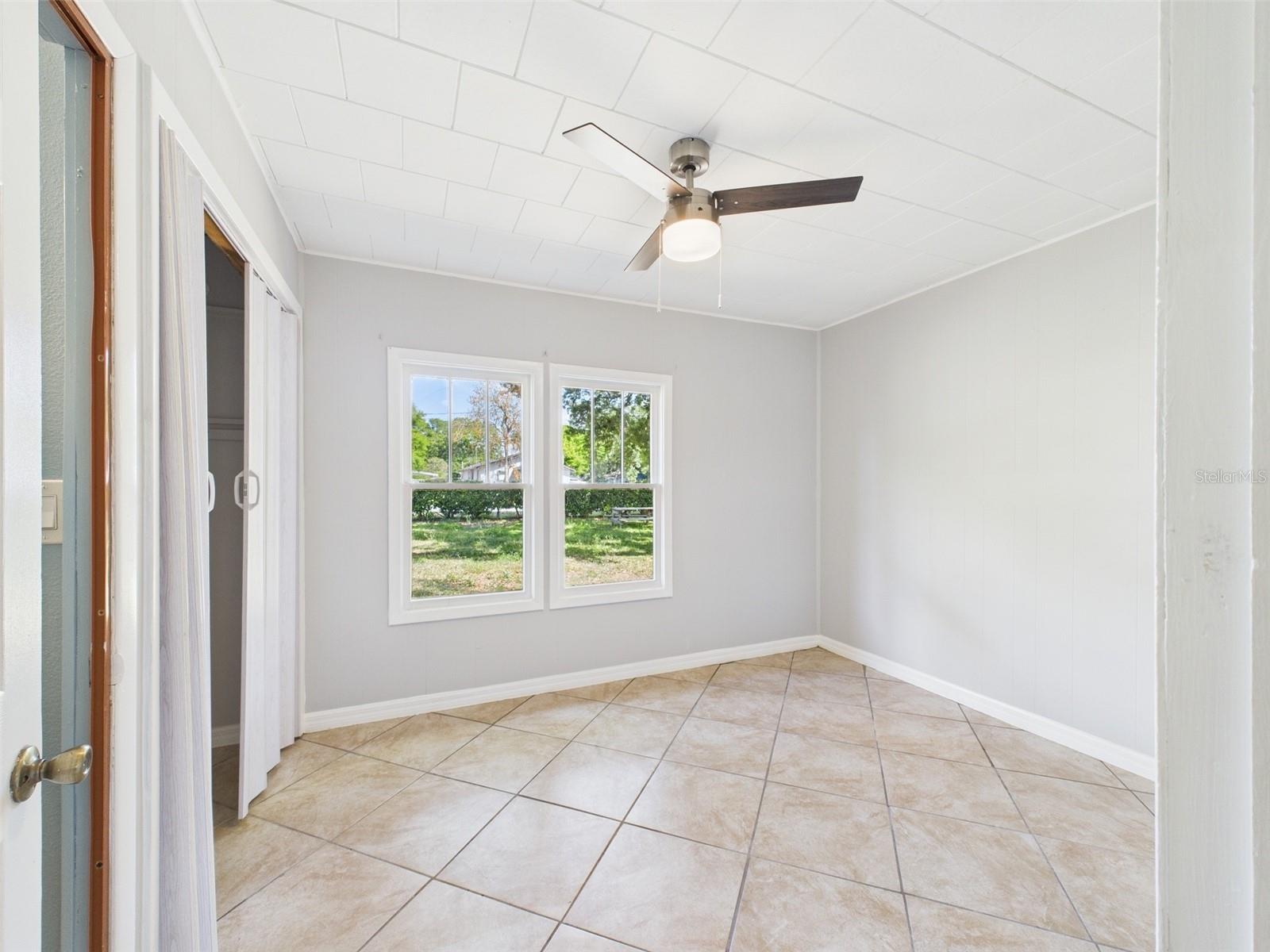 Image 18 of 84 For 348 Gordon Avenue