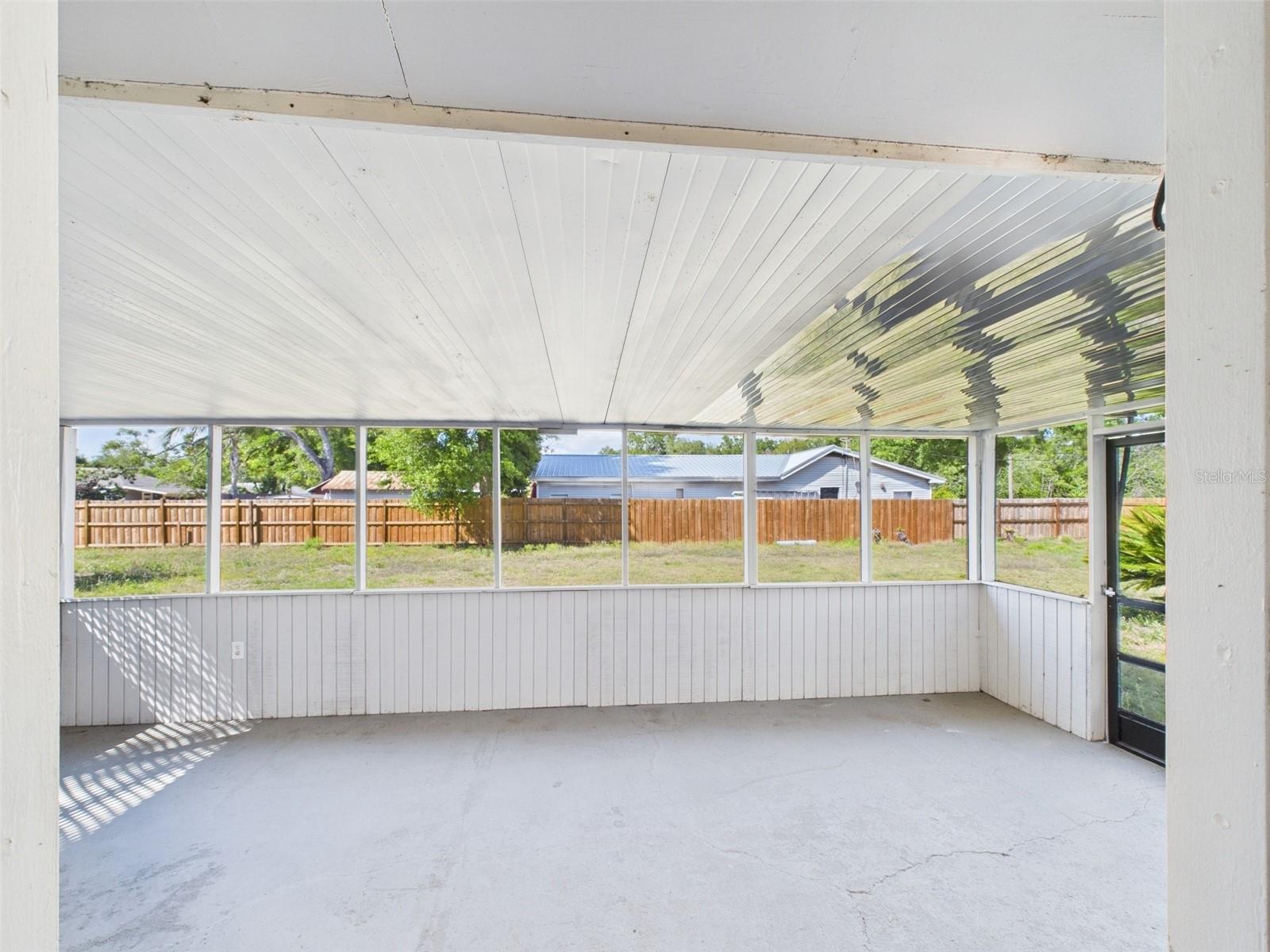 Image 41 of 84 For 348 Gordon Avenue