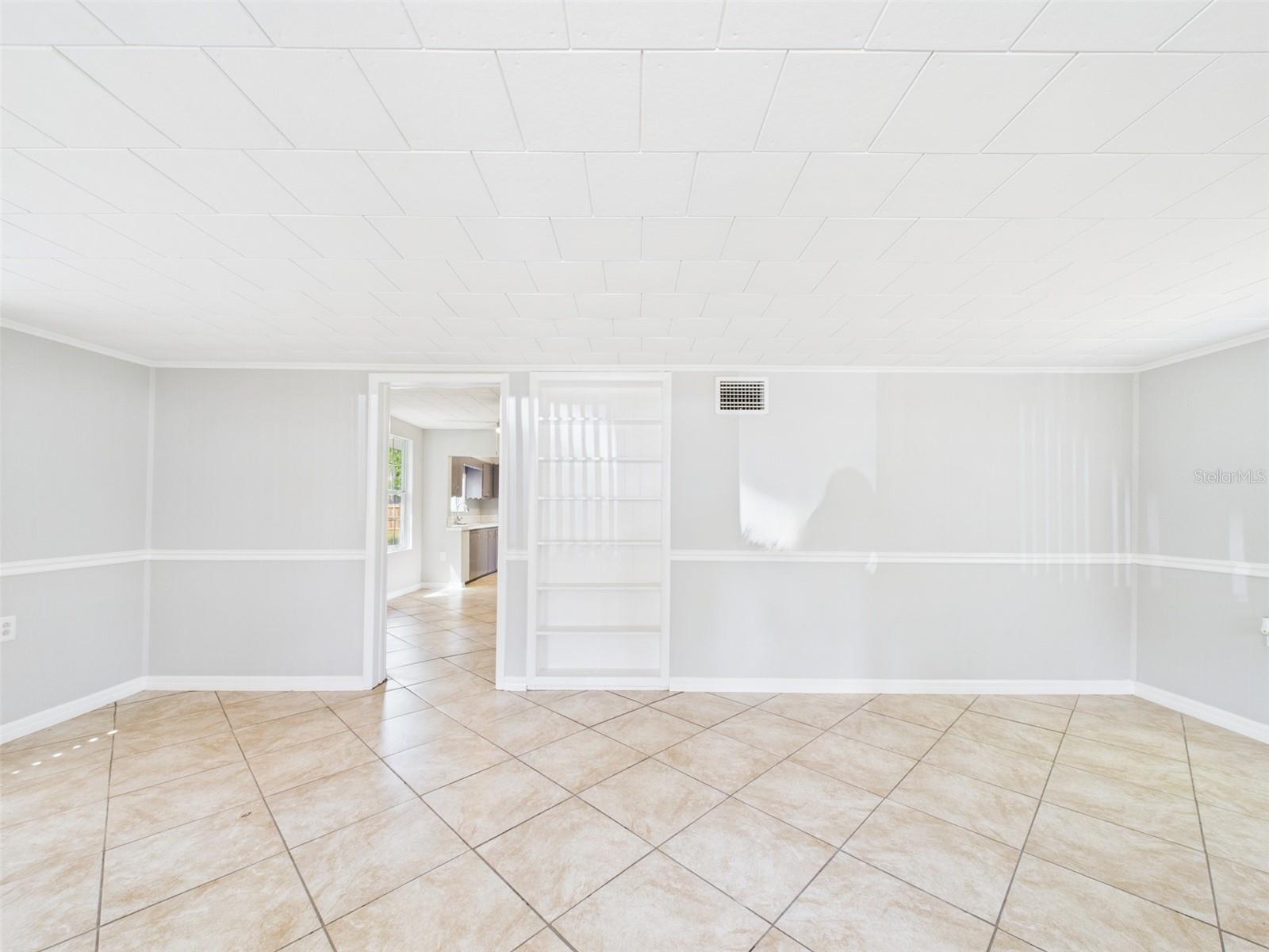 Image 6 of 84 For 348 Gordon Avenue