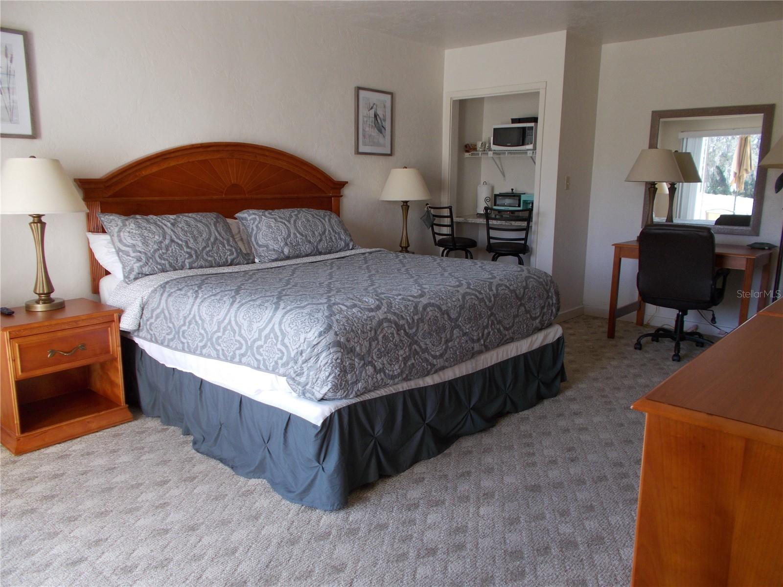 Image 11 of 23 For 543 Maple Leaf Court 543