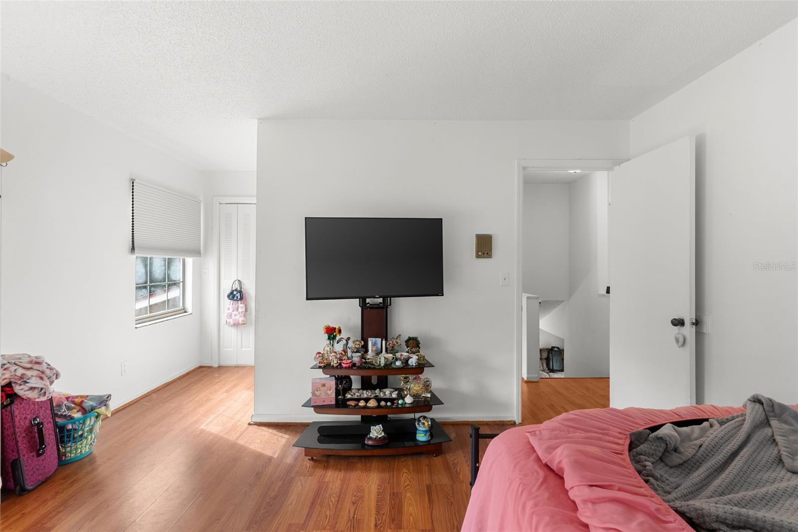 Image 15 of 58 For 2500 Avenue O Nw