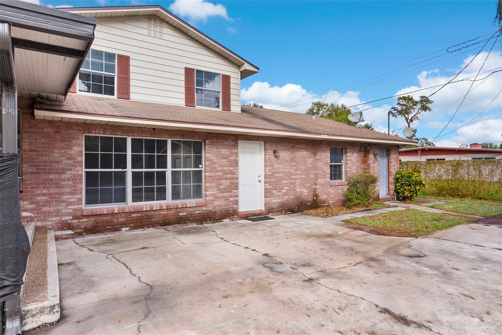 Image 21 of 58 For 2500 Avenue O Nw