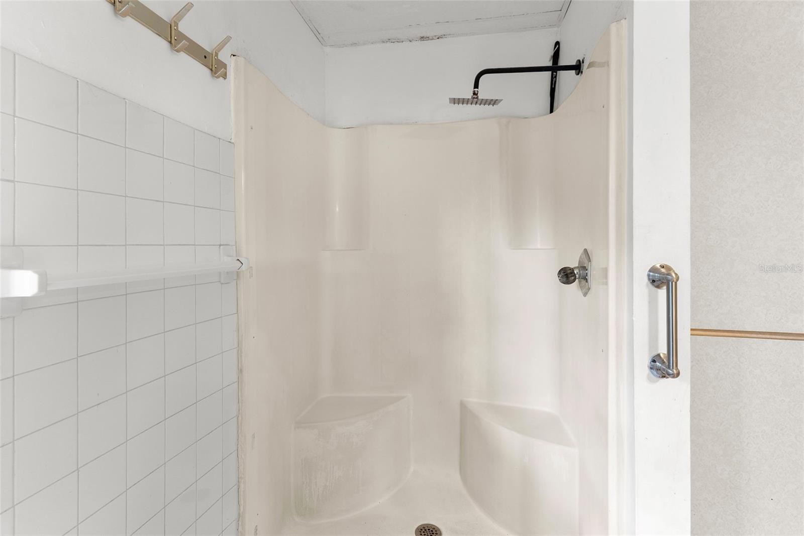 Image 36 of 58 For 2500 Avenue O Nw