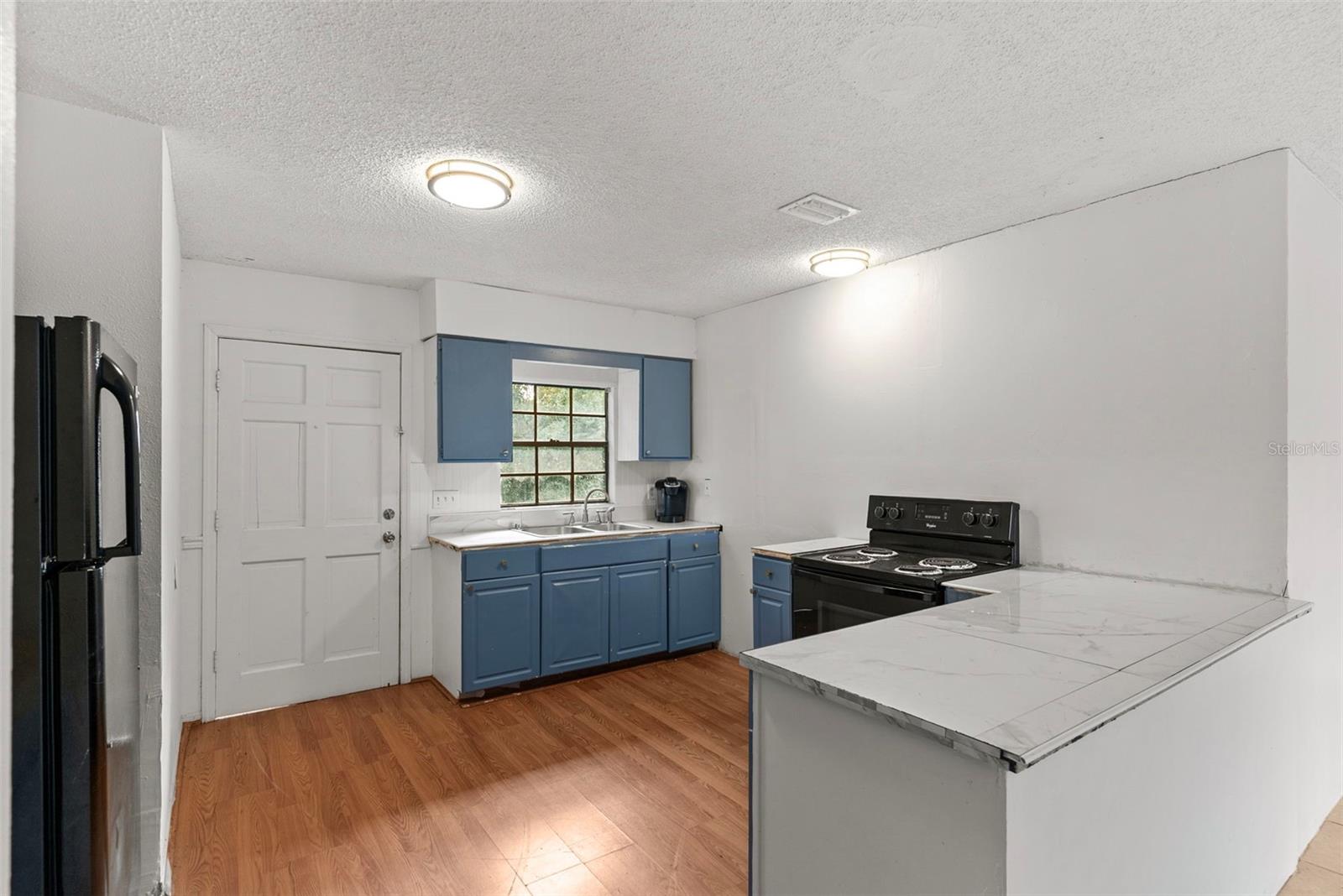 Image 42 of 58 For 2500 Avenue O Nw