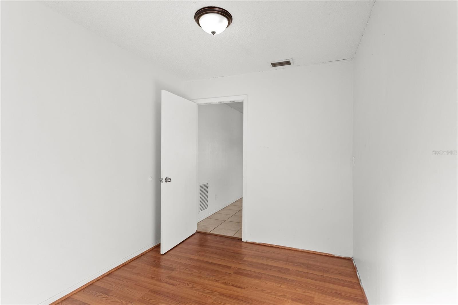 Image 51 of 58 For 2500 Avenue O Nw