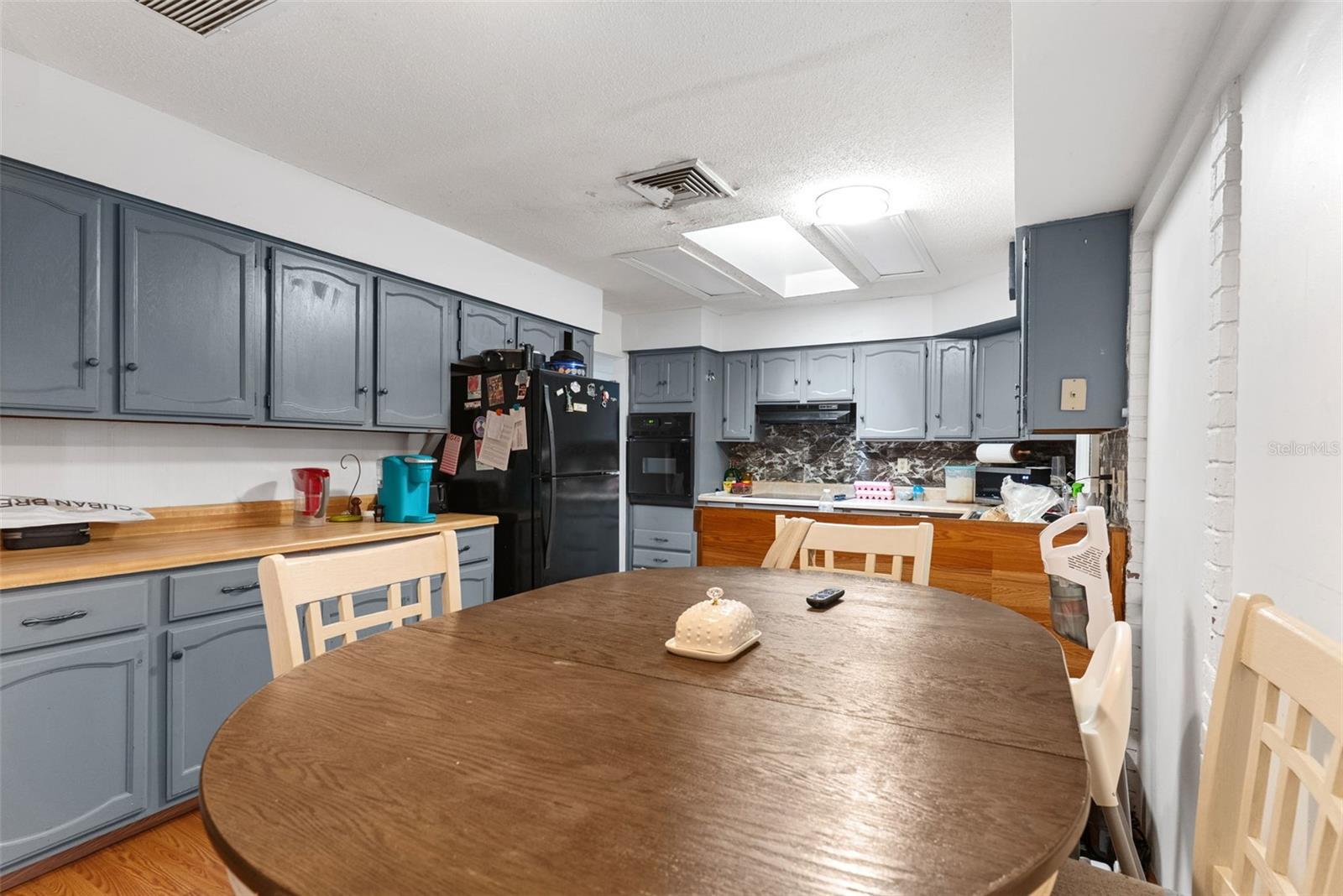 Image 9 of 58 For 2500 Avenue O Nw