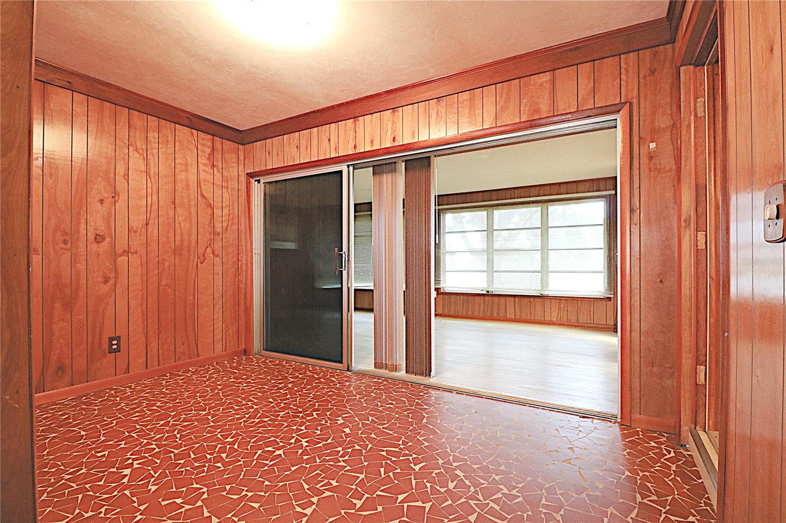 Image 5 of 16 For 1000 Cody Cove Road