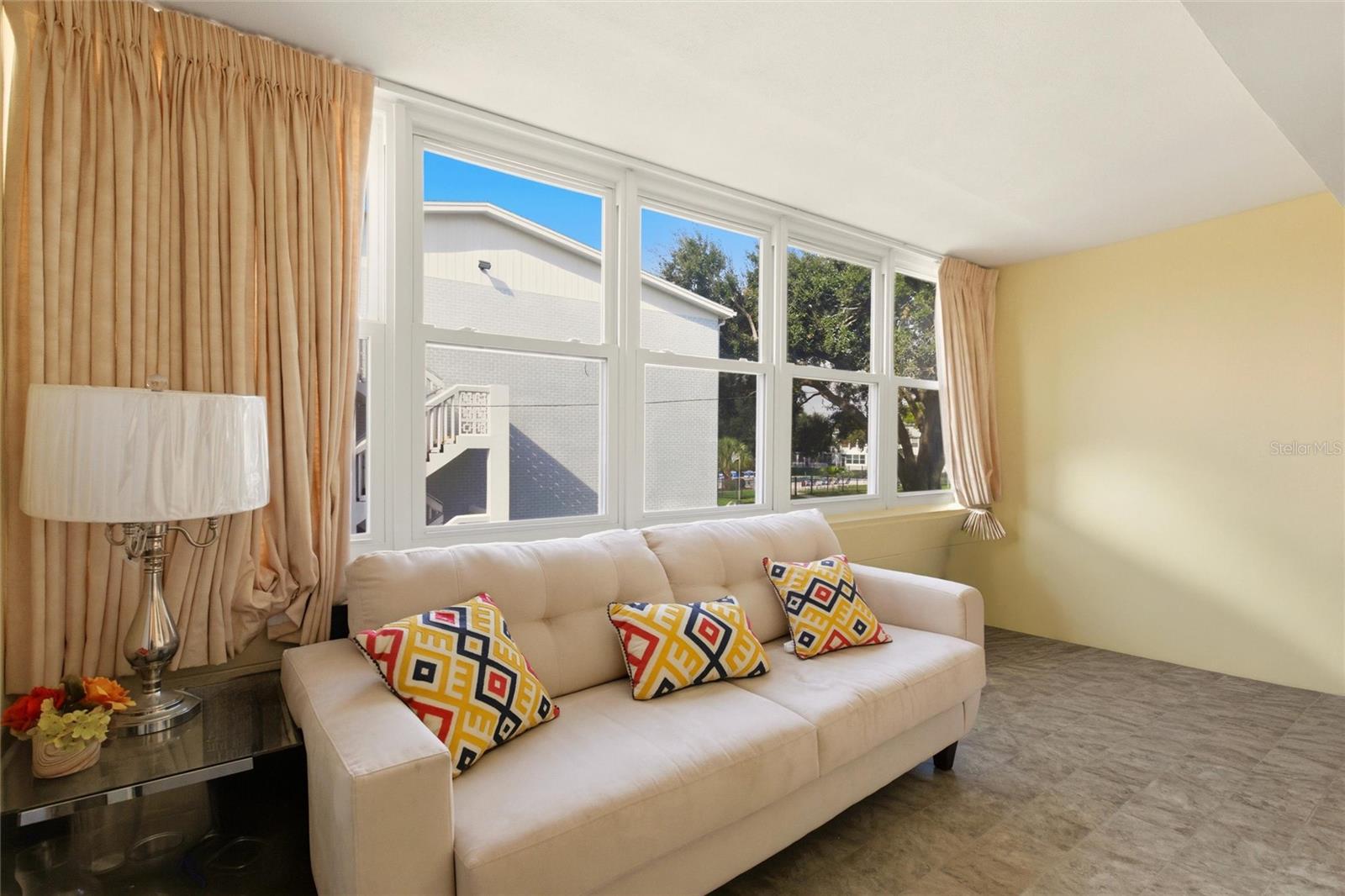 Image 10 of 25 For 7770 Dr Martin Luther King Jr Street N 201