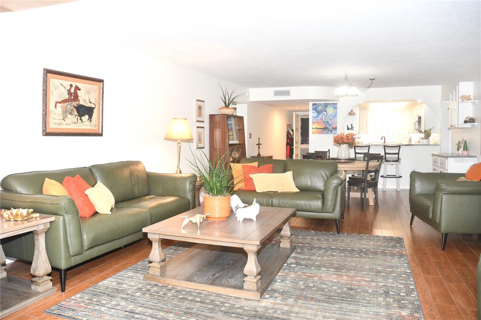 Image 11 of 49 For 601 Mcdonald Street 206