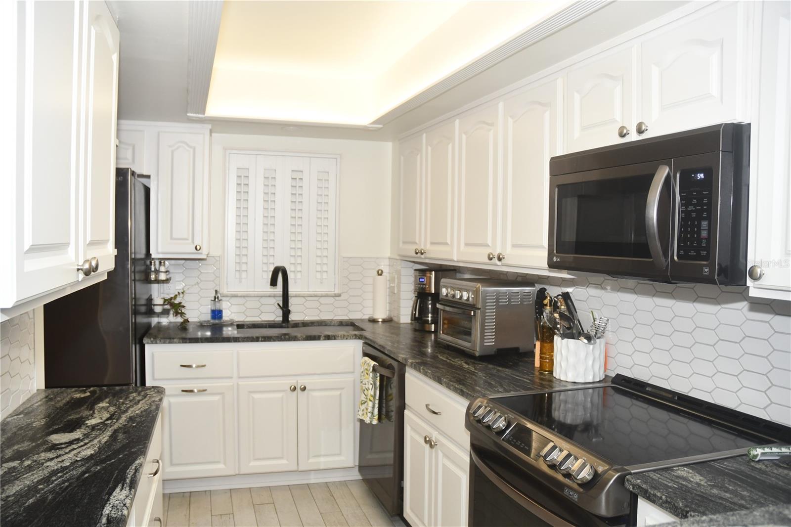 Image 15 of 49 For 601 Mcdonald Street 206