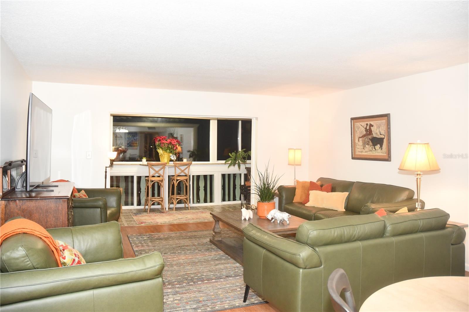 Image 5 of 49 For 601 Mcdonald Street 206