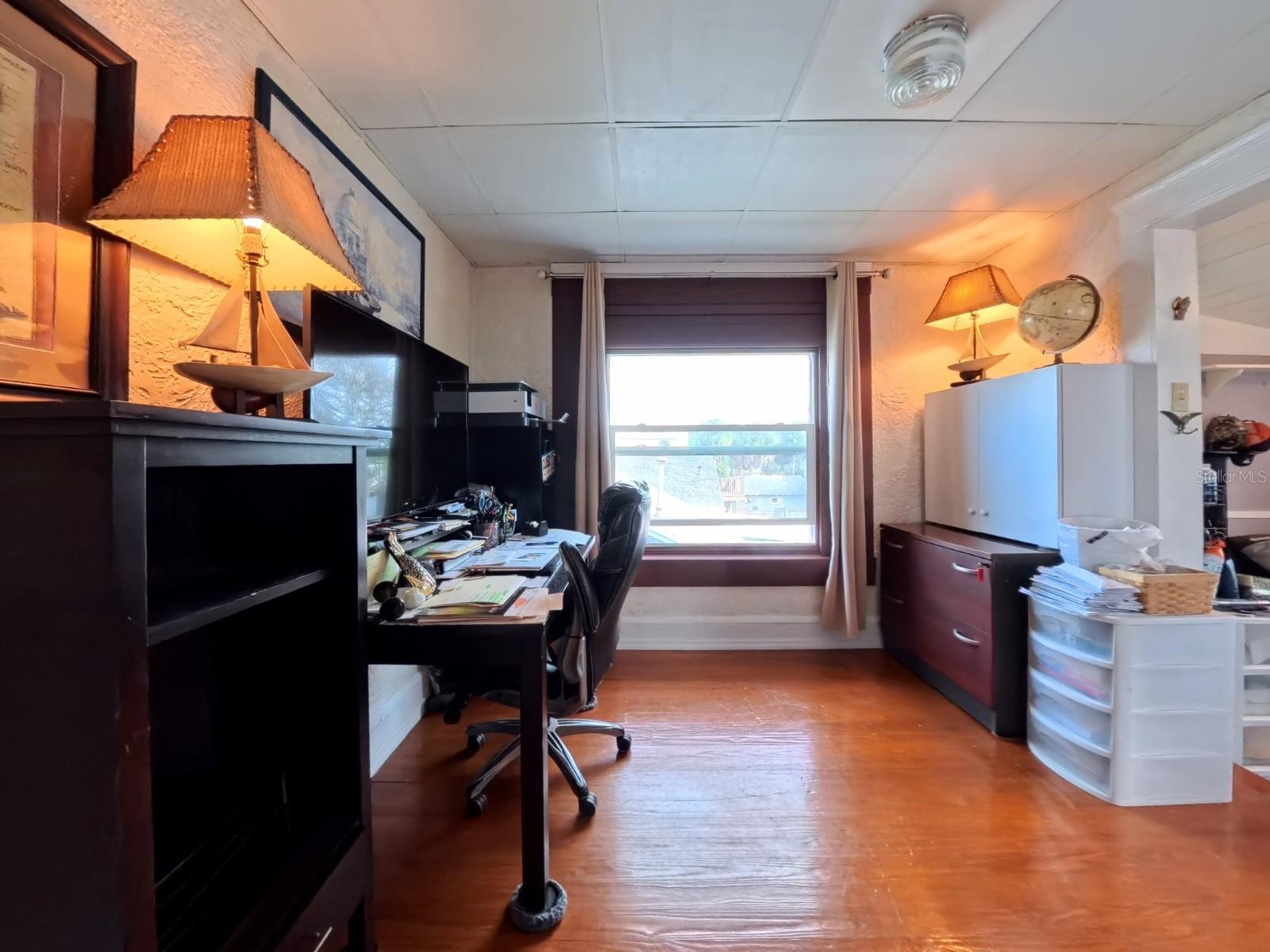 Image 28 of 93 For 434 Vermont Avenue